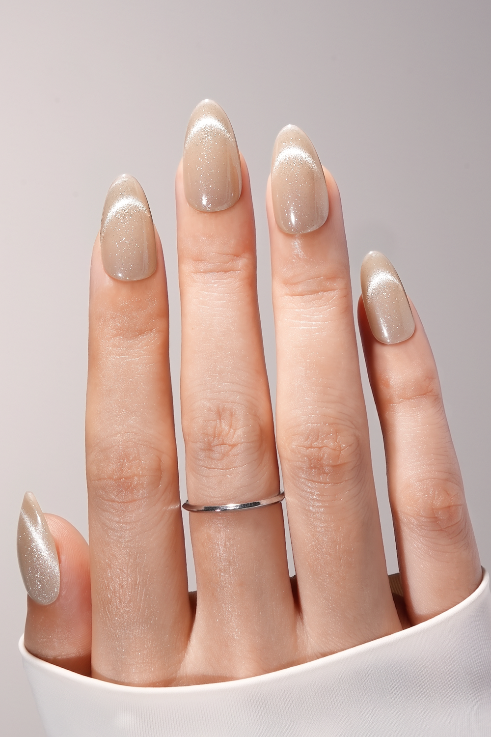 Magnetic French Glow Press-On Nails – Almond